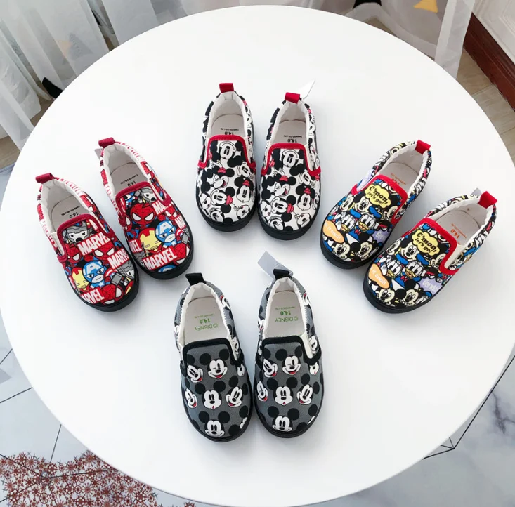 

Film cartoon character boys and girls canvas shoes