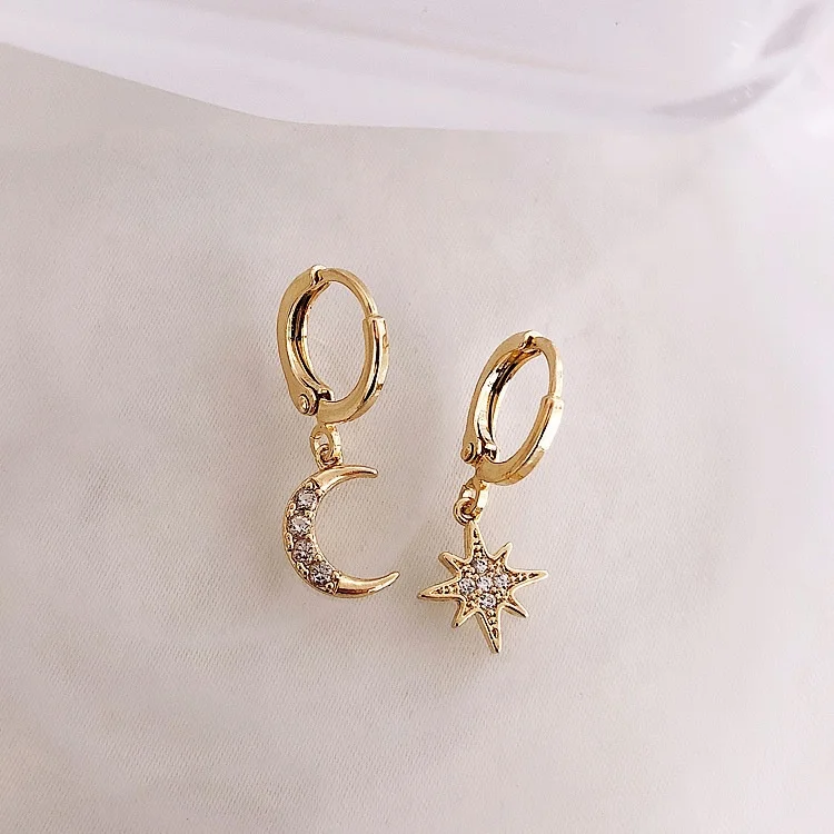 

New Arrival Fashion Classic Geometric Women Dangle Earrings Asymmetric Earrings Of Star And Moon Female Korean Jewelry, Picture shows