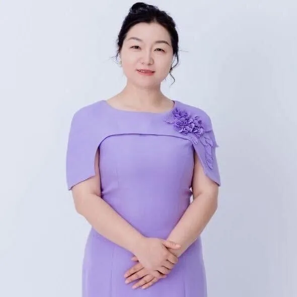 Shirley Jia             (aolansports@gmail)