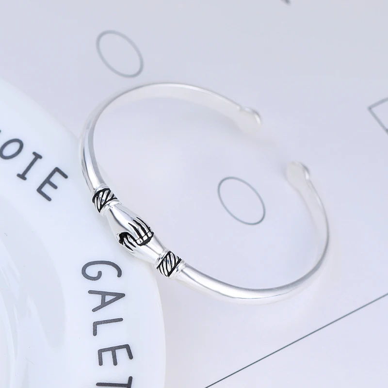 Personality New Art 925 Sterling Silver Jewelry Female Simple Bar Shake Hands High-quality Popular Open Bracelet