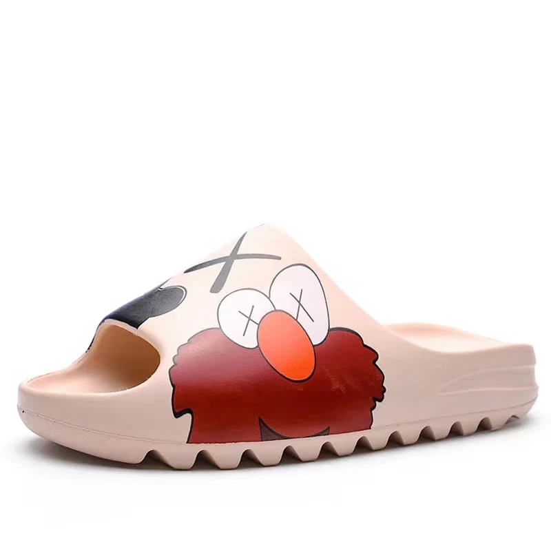 

2021 New Fashion Summer Sandals Men Shoes And Slippers Yezzy Slippers