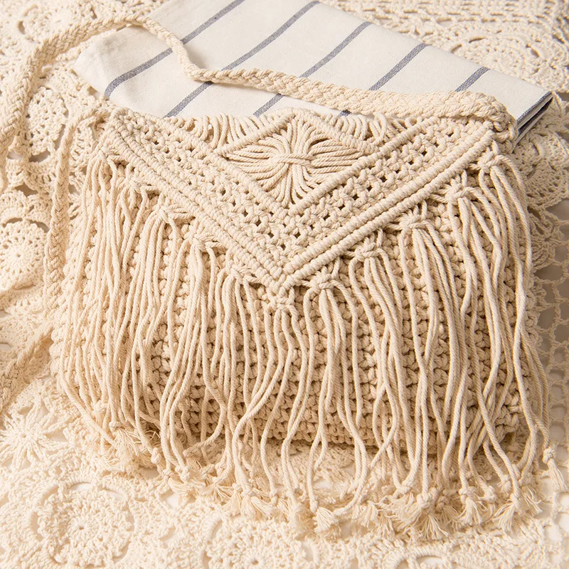 

New simple tassel messenger straw woven bag retro one-shoulder cotton woven bag summer beach bag, Customized