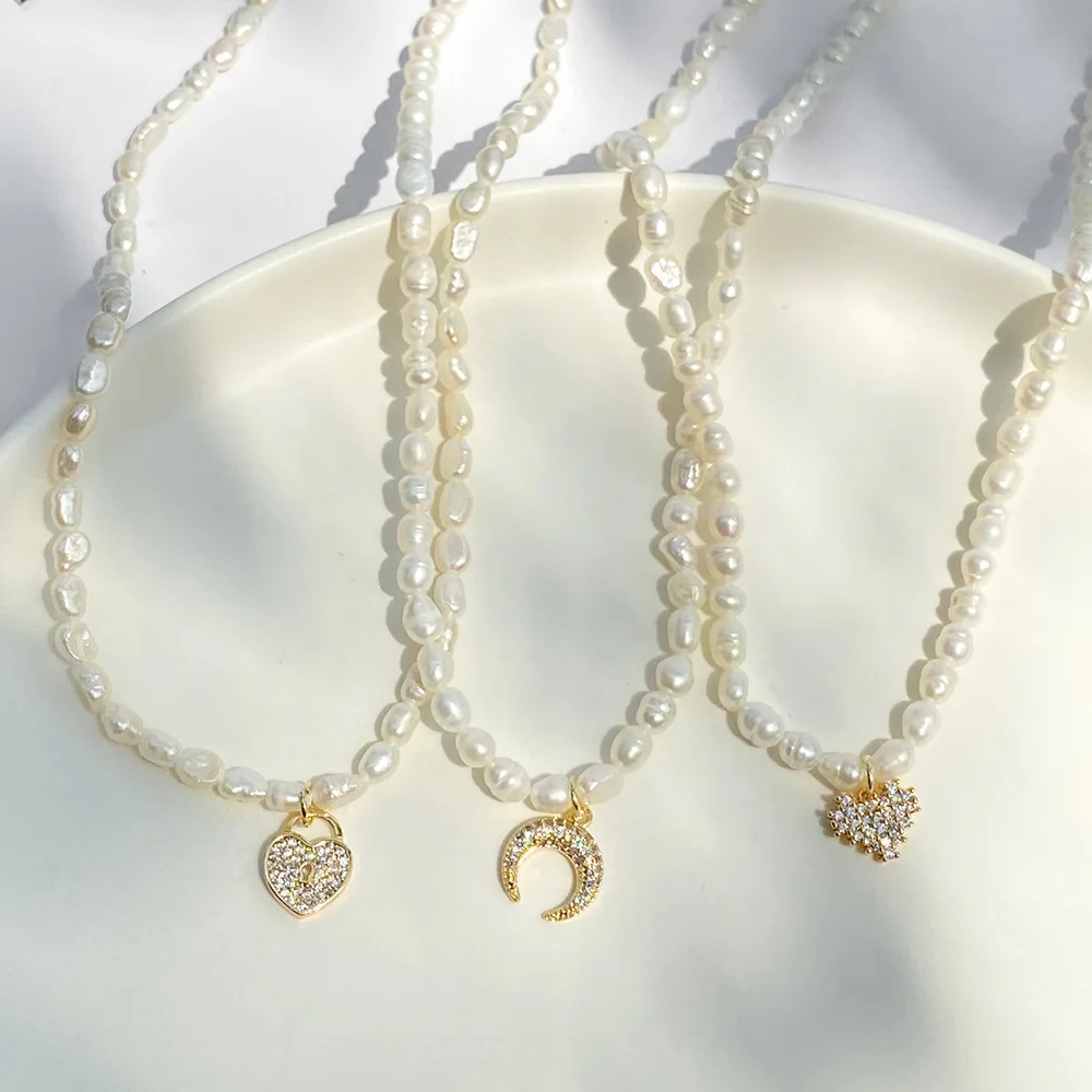 

French Retro Style Irregular Natural Freshwater Pearl Heart Necklace Crystal Rhinestone Heart Moon Pendant Necklace