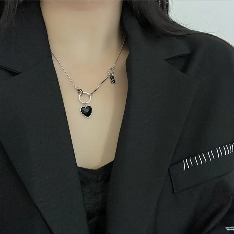 

Stainless Steel Snake Chain Black Love Heart Pendant Necklace Black Heart Name Plate Pendant Necklace For Girls