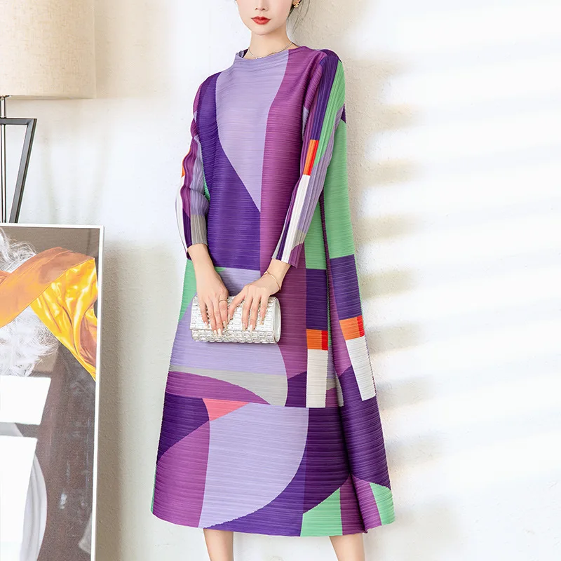 

2022 new Spring Miyake pleated women's high-quality printing dress female loose fashion big swing dress, Shown