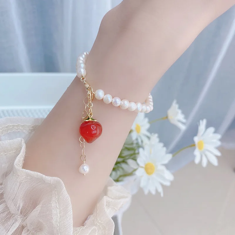 

Vershal D109 Hot Sale 18k Gold Plated Cute Agate Peach Pearl Beaded Bracelet For Women