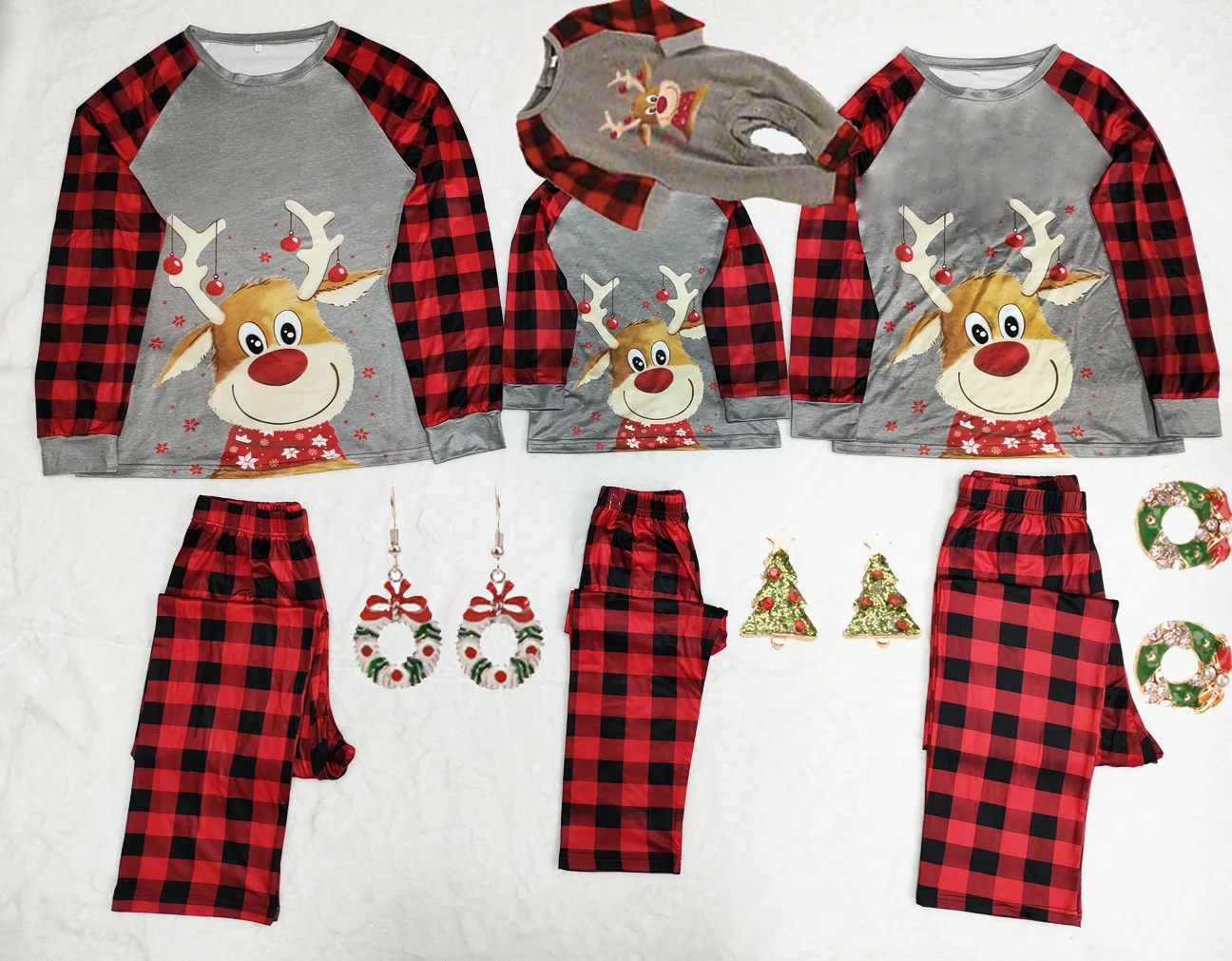 

Family Christmas Matching Set 100% Cotton Red Plaid Pijamas De Invierno Children Rompers Shirts Outfits Pajamas 2 Pcs Set, Picture shows