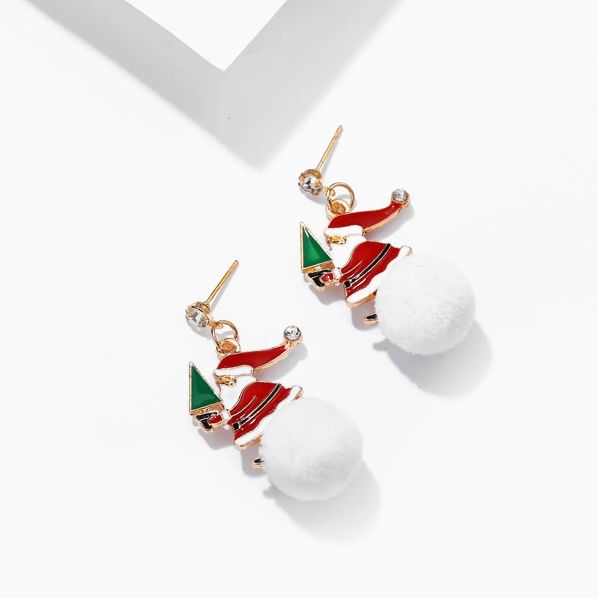 Santa earring (4).jpg