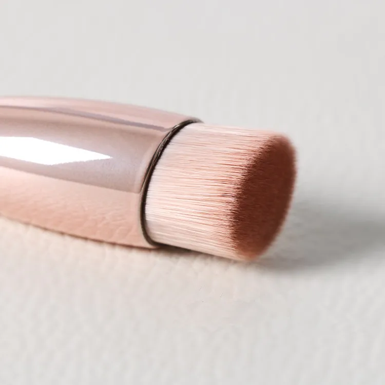 flat top kabuki foundation brush