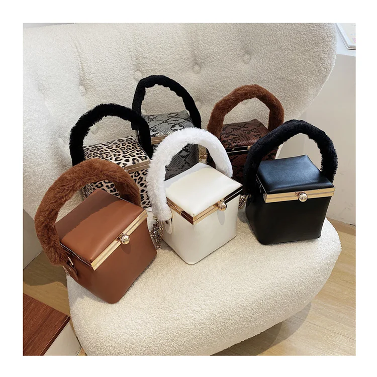 

Ins Hot Serpentine and Leopard Small Box Crossbody Bags Quality Leather Chain Shoulder Bags Fluffy Faux Fur Handle Tote Handbags
