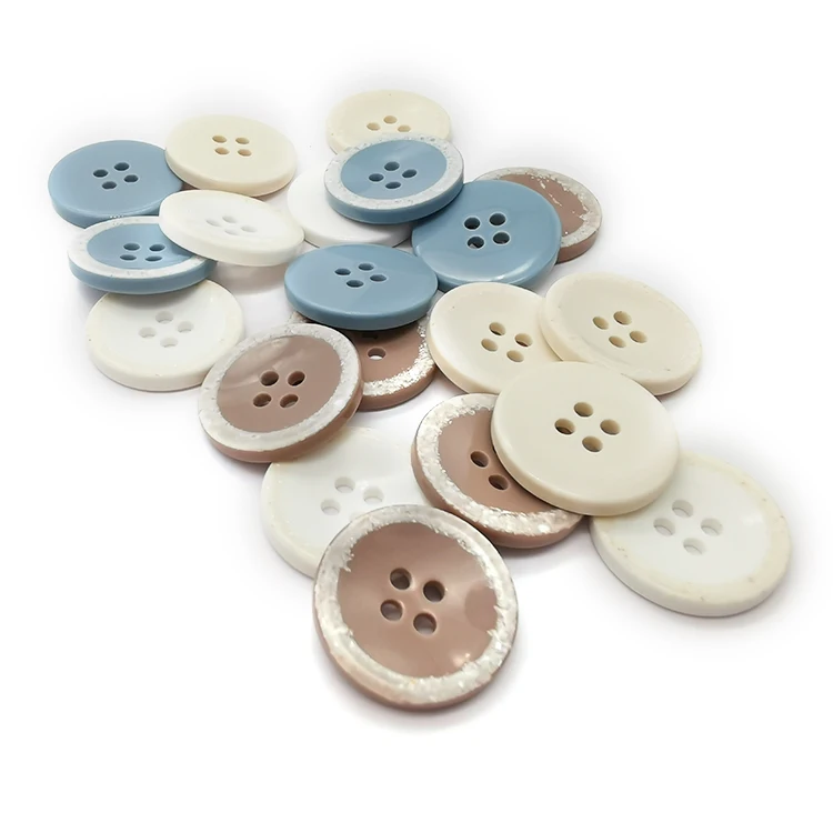 

4 hole poly button with shell powder