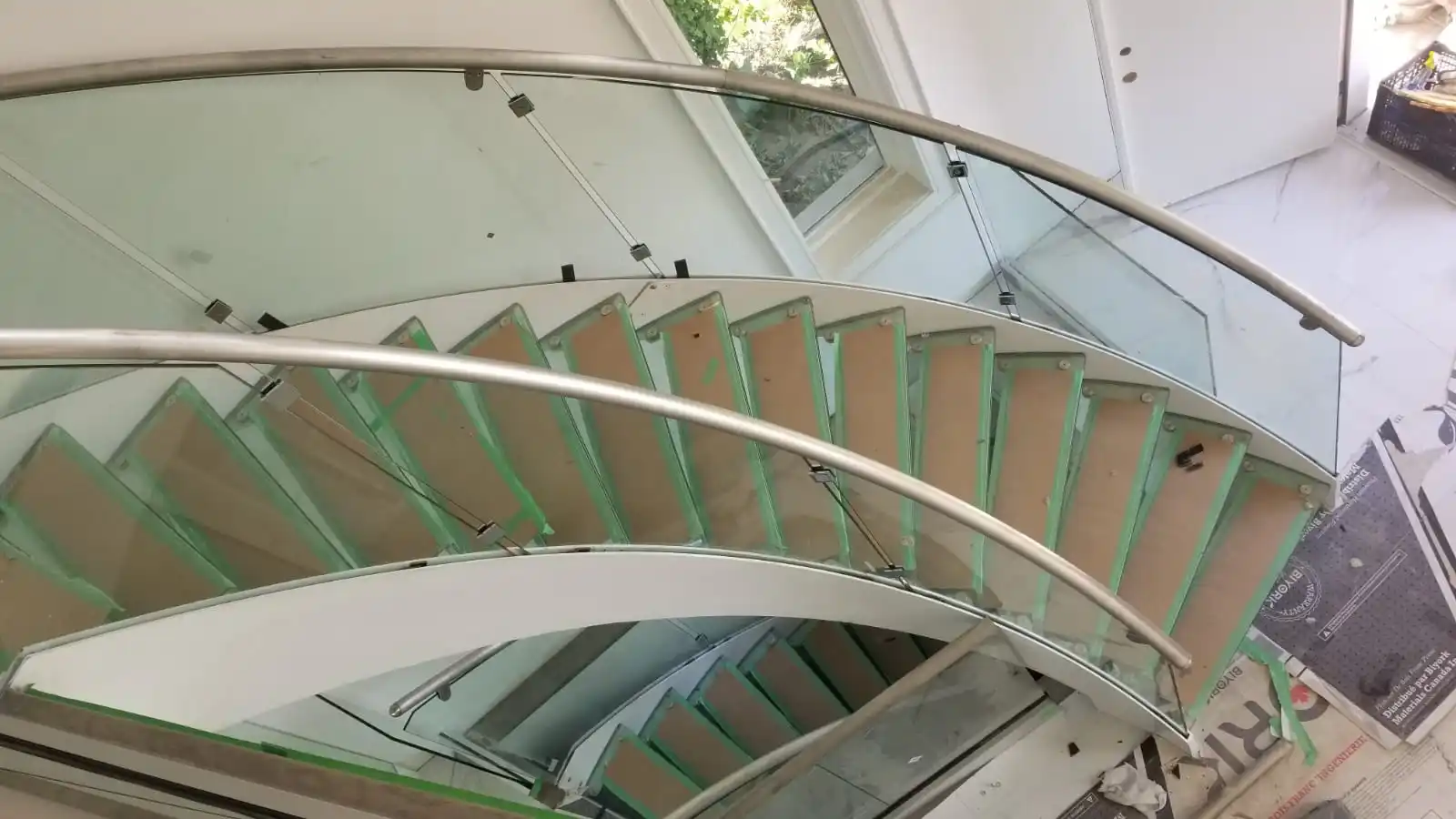 American modern house decorative indoor solid wood stairs floating staircase design