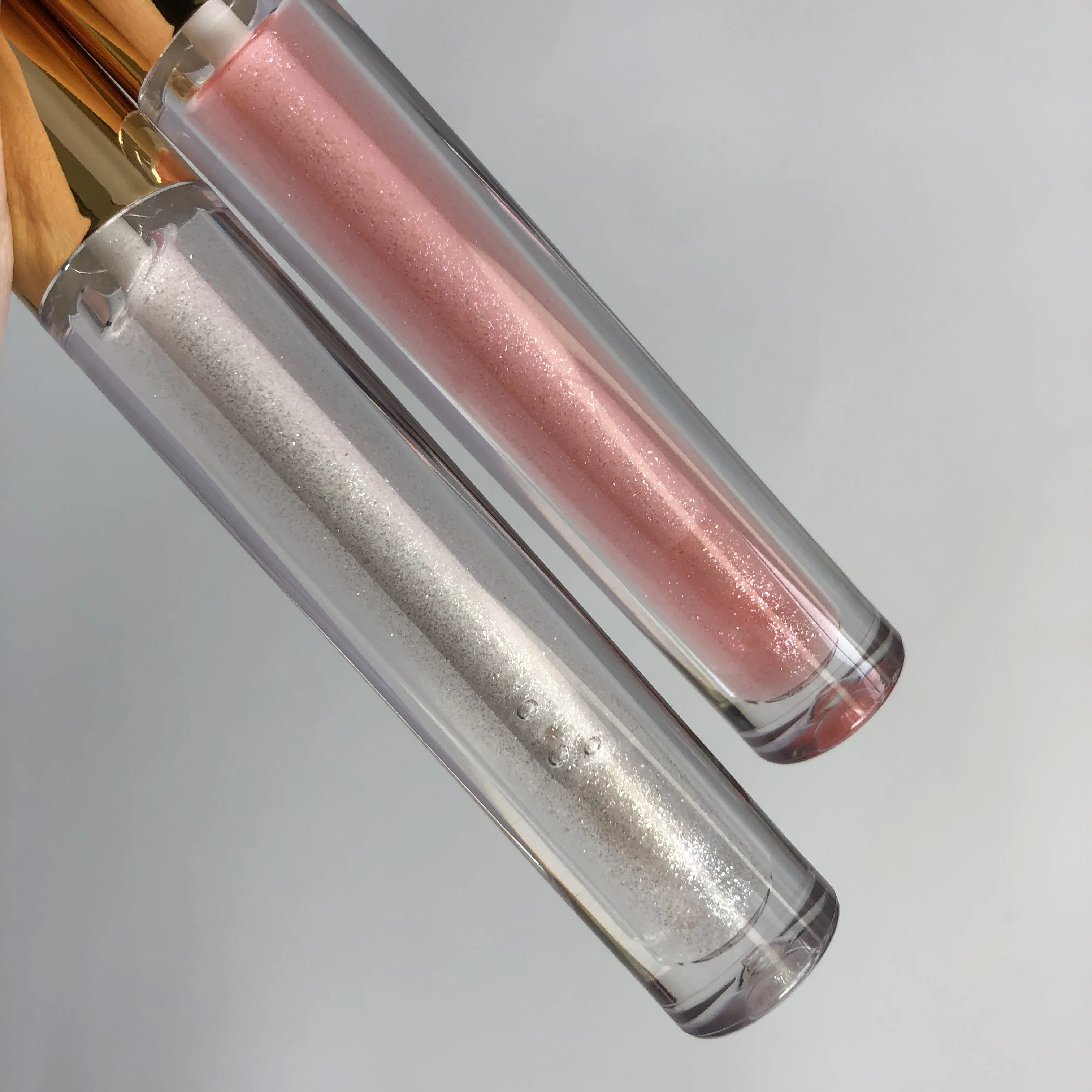 

Golden lid colorful glitter private label lip gloss wholesale moisturizing lip plumper, Transparent