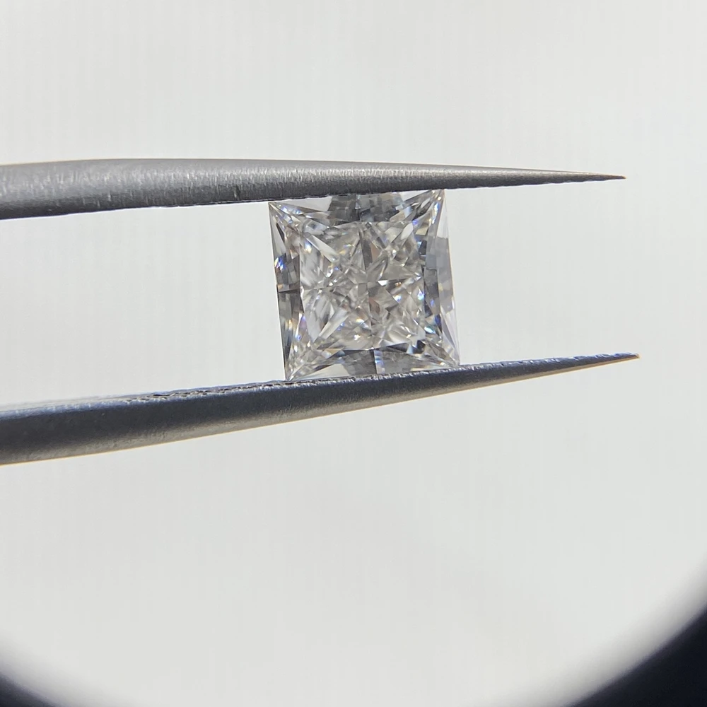 

HQ GEMS 1.02 Carat D VS2 IGI Certificate HPHT Lab Created Oval Shape Excellent Cut CVD Diamond Engagement Ring