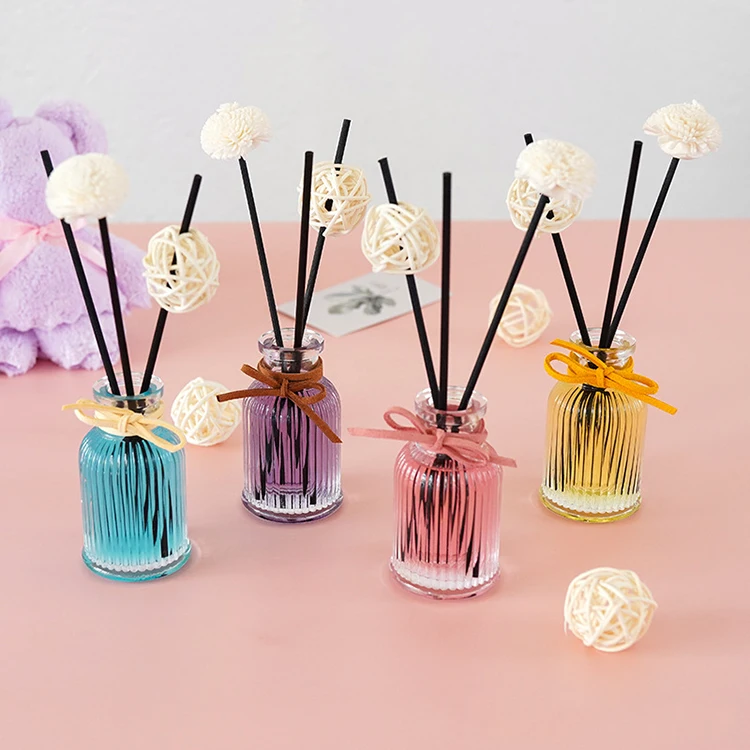 

Manufacturer wholesale hot sale aroma essential oil reed diffuser with bottles