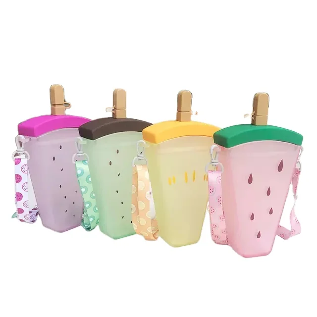 

Fan-shaped Ice Cream Shaped Cup Plastic Water Cup with Strap