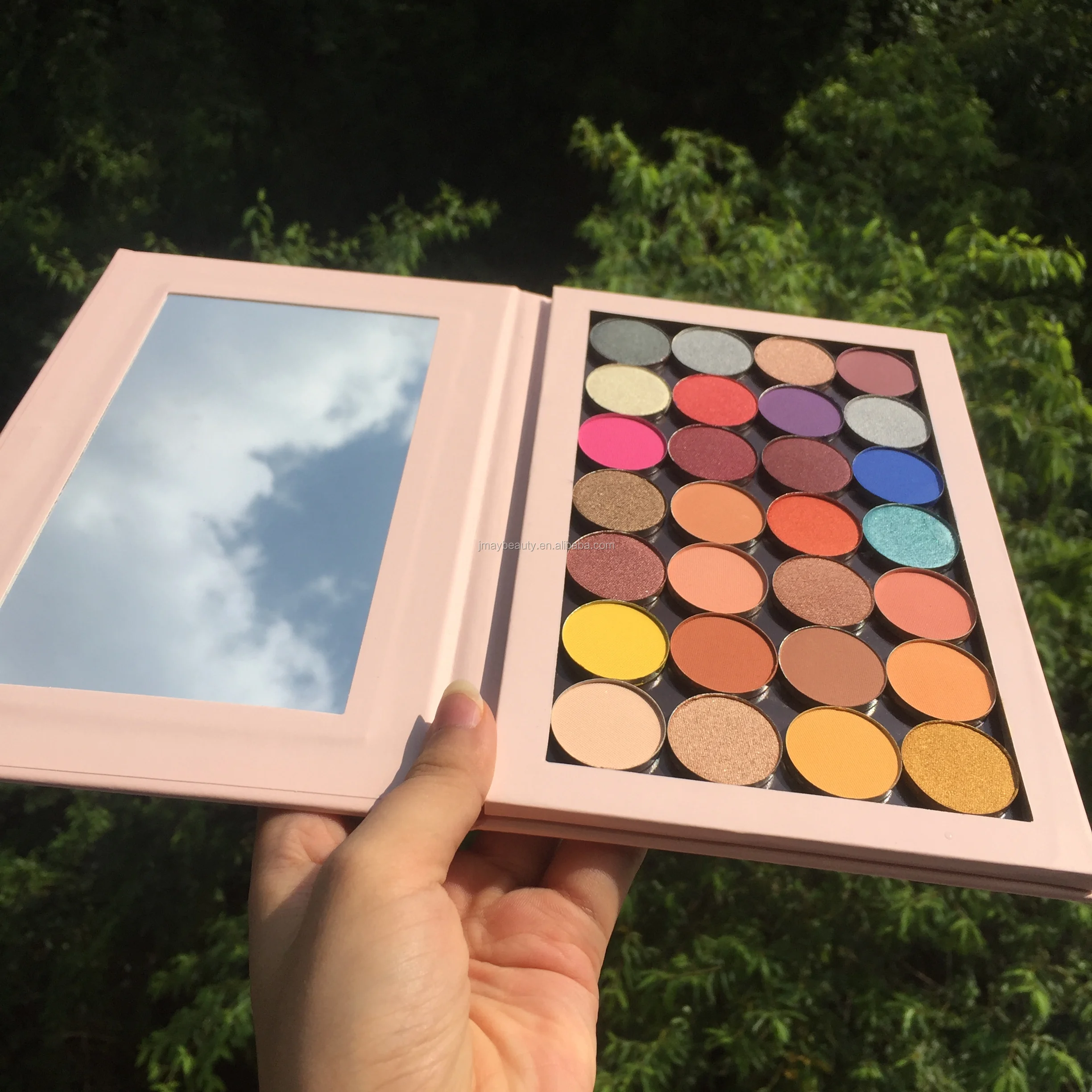 eyeshadow dan highlighter