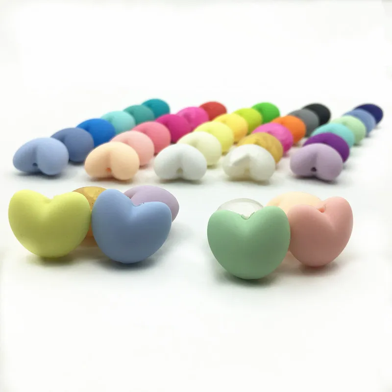 

bpa free wholesale teething teethers with heart baby silicone beads