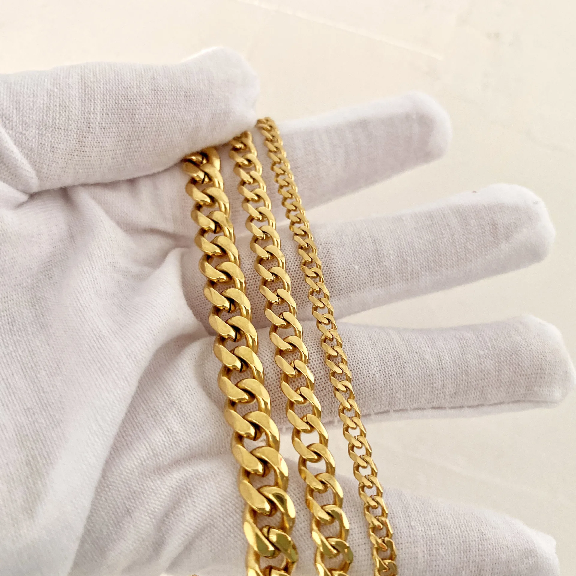 

New fashion stainless steel gold plated cuban link neck chain for men, Gold, steel