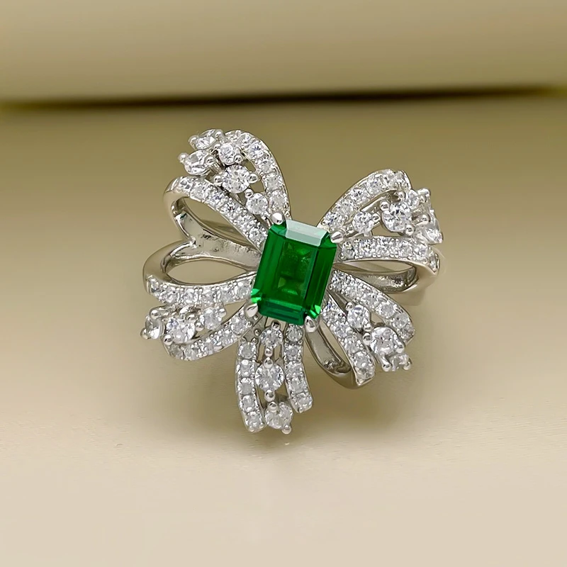 

2021 new S925 sterling silver ring bowknot emerald luxury round inlay retro flashing ring female jewelry 5A zircon, Picture shows