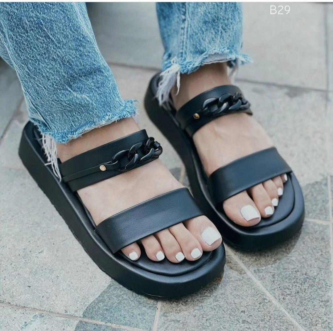 

2022 Summer Thick Sole Sandals Ladies Metal Chain One-line Roman Large Size Sandals Ladies Designer Sandals, White / black / beige