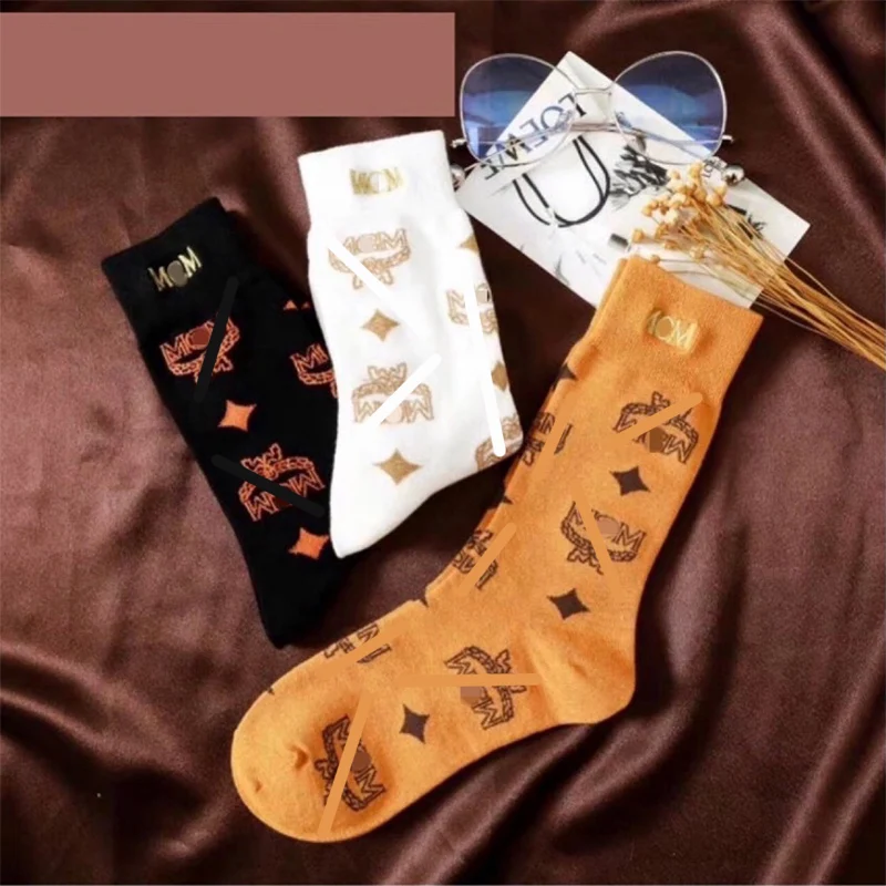 

Wholesale Fall Winter Trendy Skateboard Embroidery Socks Women Cotton M Letters Socks