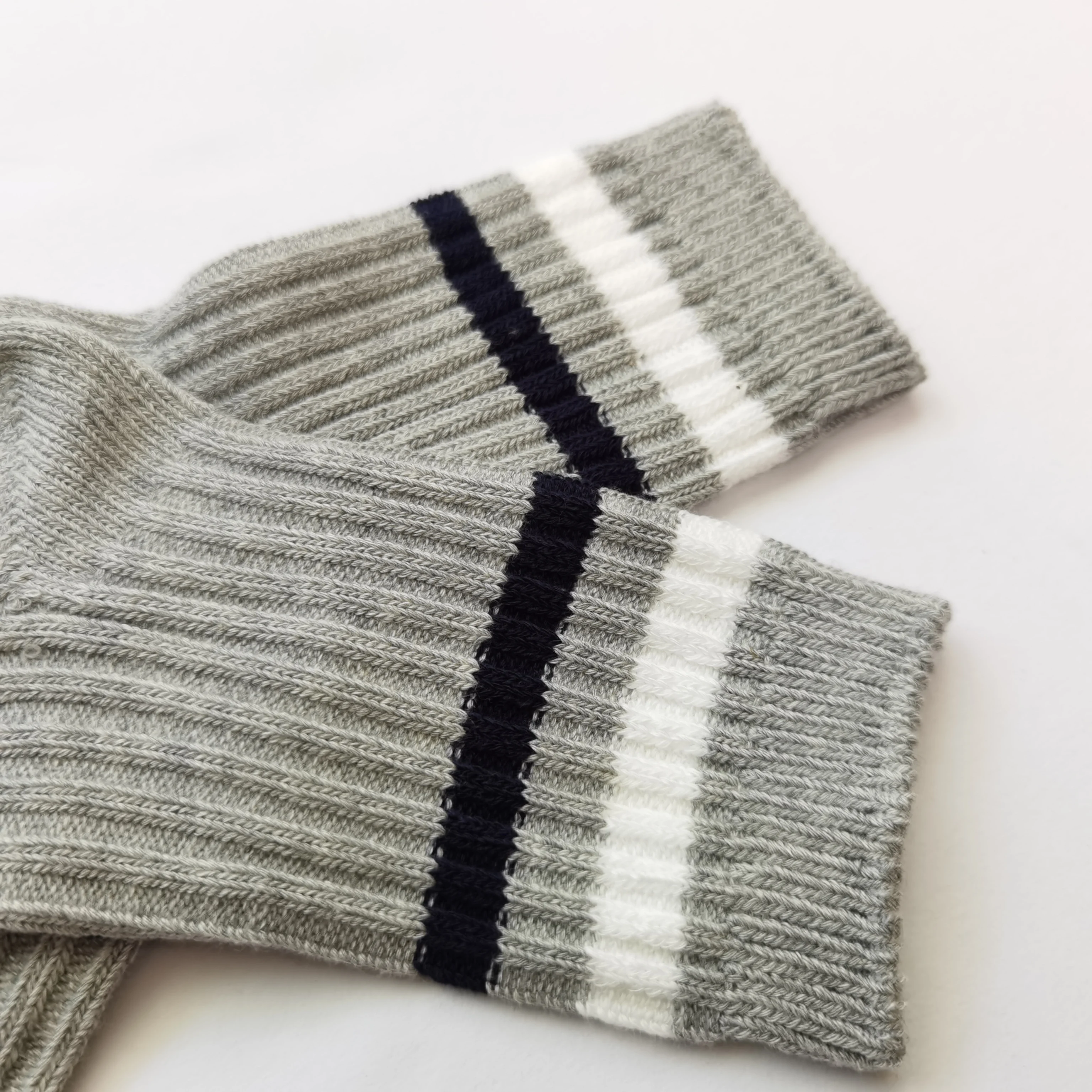 袜子工厂氨纶尼龙棉卡通男袜男士灰色袜子