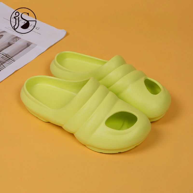 

Cheap men sandals Hole shoes EVA slippers beach slippers for girls EVA Slides foam slippers, Picture