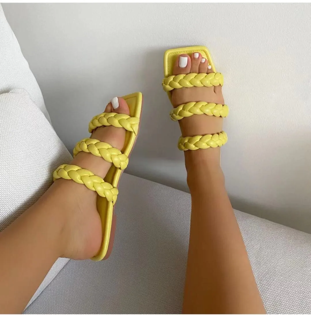 

2021 Europe & American new arrivals fashion square mouth solid color flat sandals summer women outdoor plus size slippers, Black, white, yellow, blue, nude