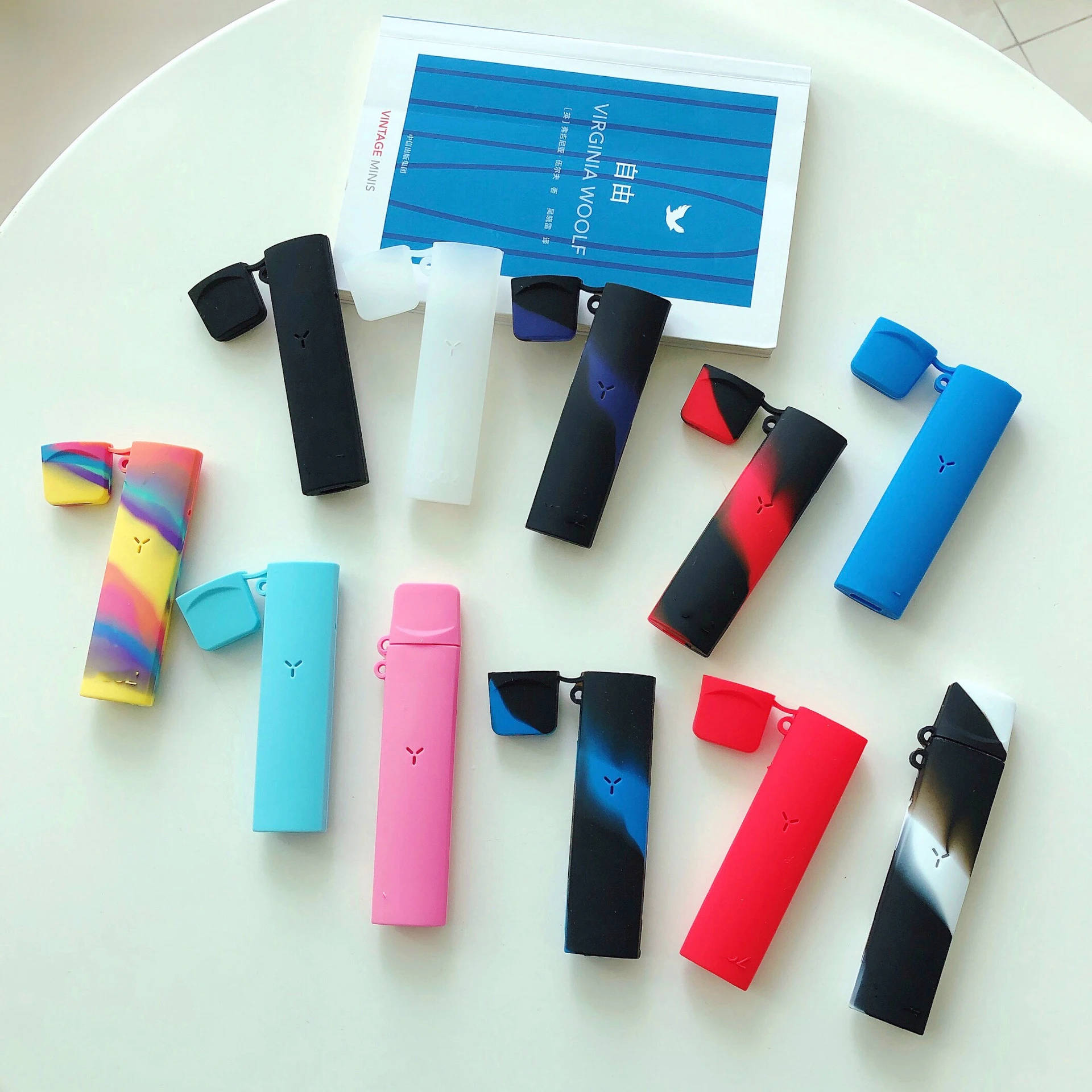 

Second-generation Silicone Sleeve Protective Cover Cigarette Rod Electronic Dust Cover, As photo
