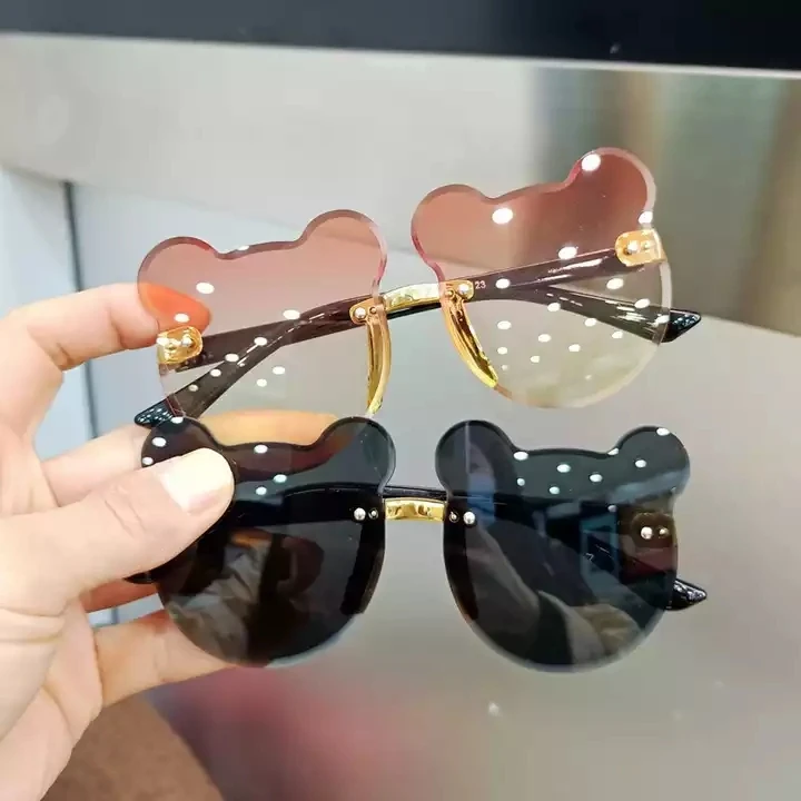 

2021 wholesale small lovely cute children glasses plastic round UV400 children kids sunglasses for girls glasses