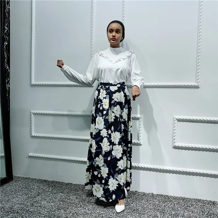 

2018 loriya fashion muslim maxi skirt with flower, Navy