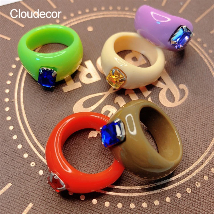

Green Resin Rings Crystal Classic Elegant Ring For Women Colourful Rhinestone Geometric Resin Acrylic Diamond Rings Colorful, Picture shows