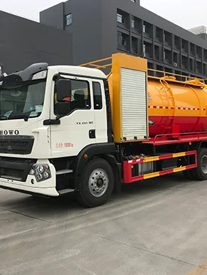 Vacuum sewer truck