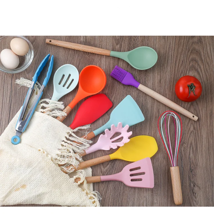 

2020 New Kitchen Cooking Tools Beech Wood Handle Silicone Kitchen Accessories Cookware Set, Black