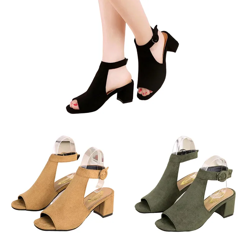 

Fashion Shoes slipper Women Luxury Slide Big Size Unisex Slide PVC Plastic Outdoor CC Jelly Shoes Transparent Flat Slipper