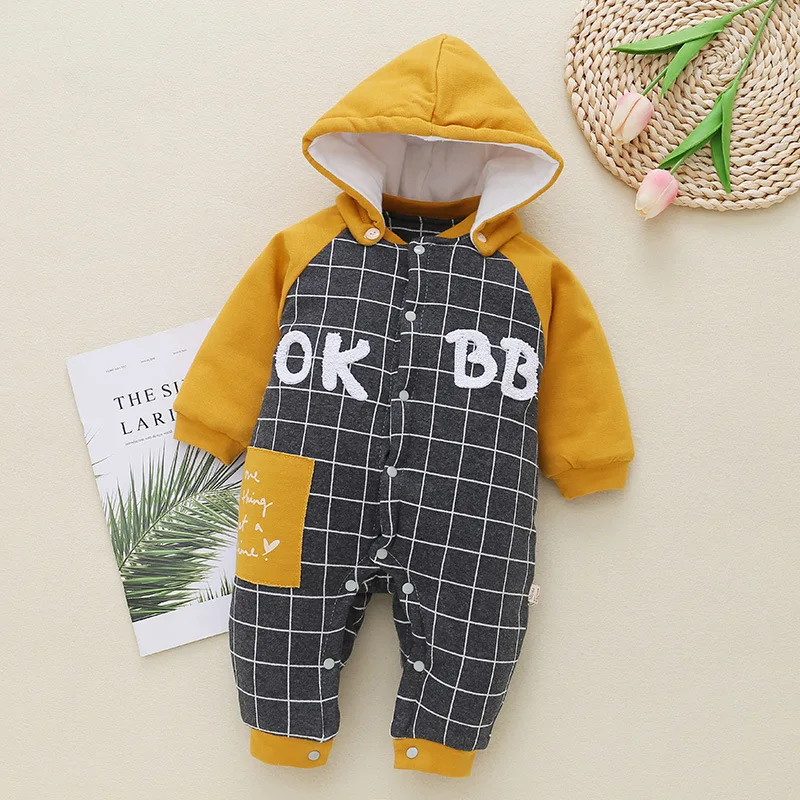 

YQ590 free shipping new infant hoodies jumpsuit baby rompers wholesale toddler clothing warm winter clothes newborn romper