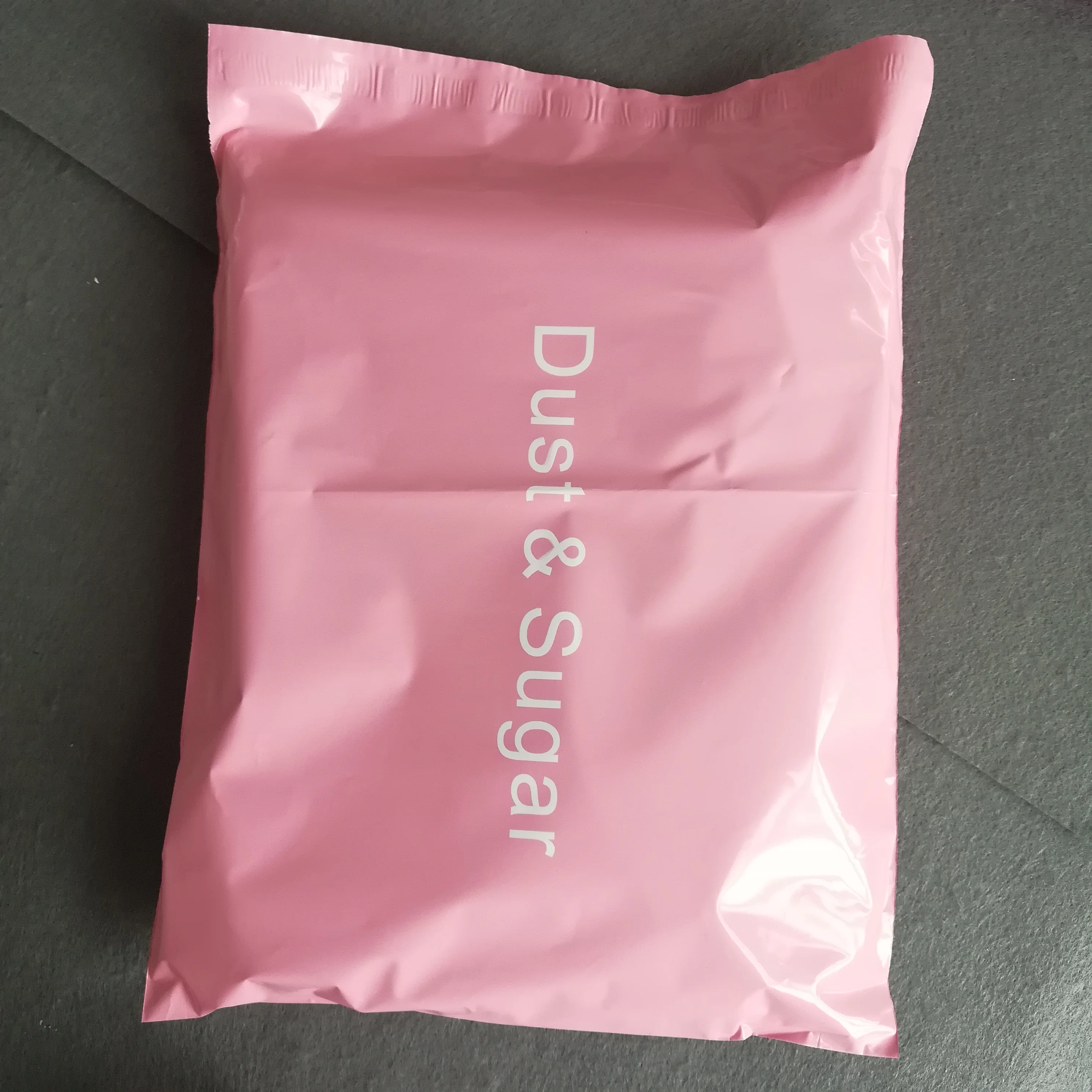 

Strong Adhesive Durable Good Price Apparel Luxury Logos Printing Packaging Use Poly Postal Poly Bags For Sale