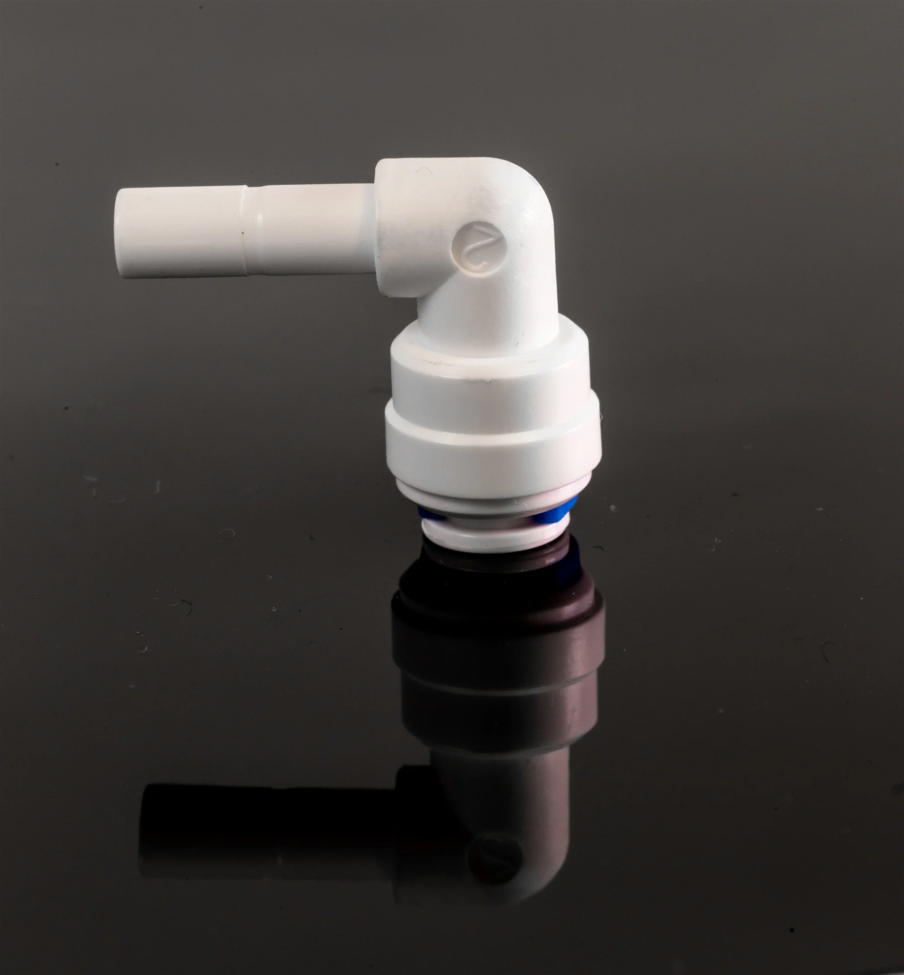 
Quick fitting elbow stem plug in push connector used for RO system 
