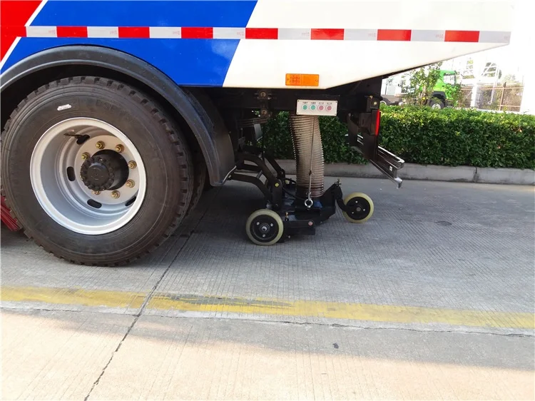 
HOWO sweeper rotary broom street cleaning truck 