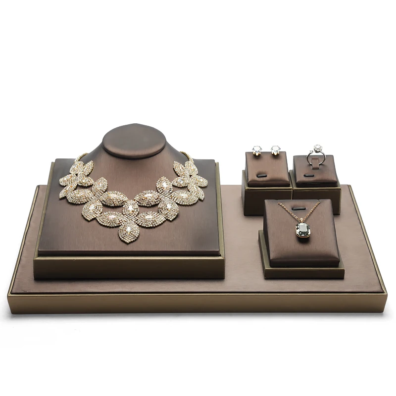 

DIGU Luxury Coffee Decoration Necklaces Jewelry Display Stand Sets For Counter Rings Bust Bracelet Jewelry Displays