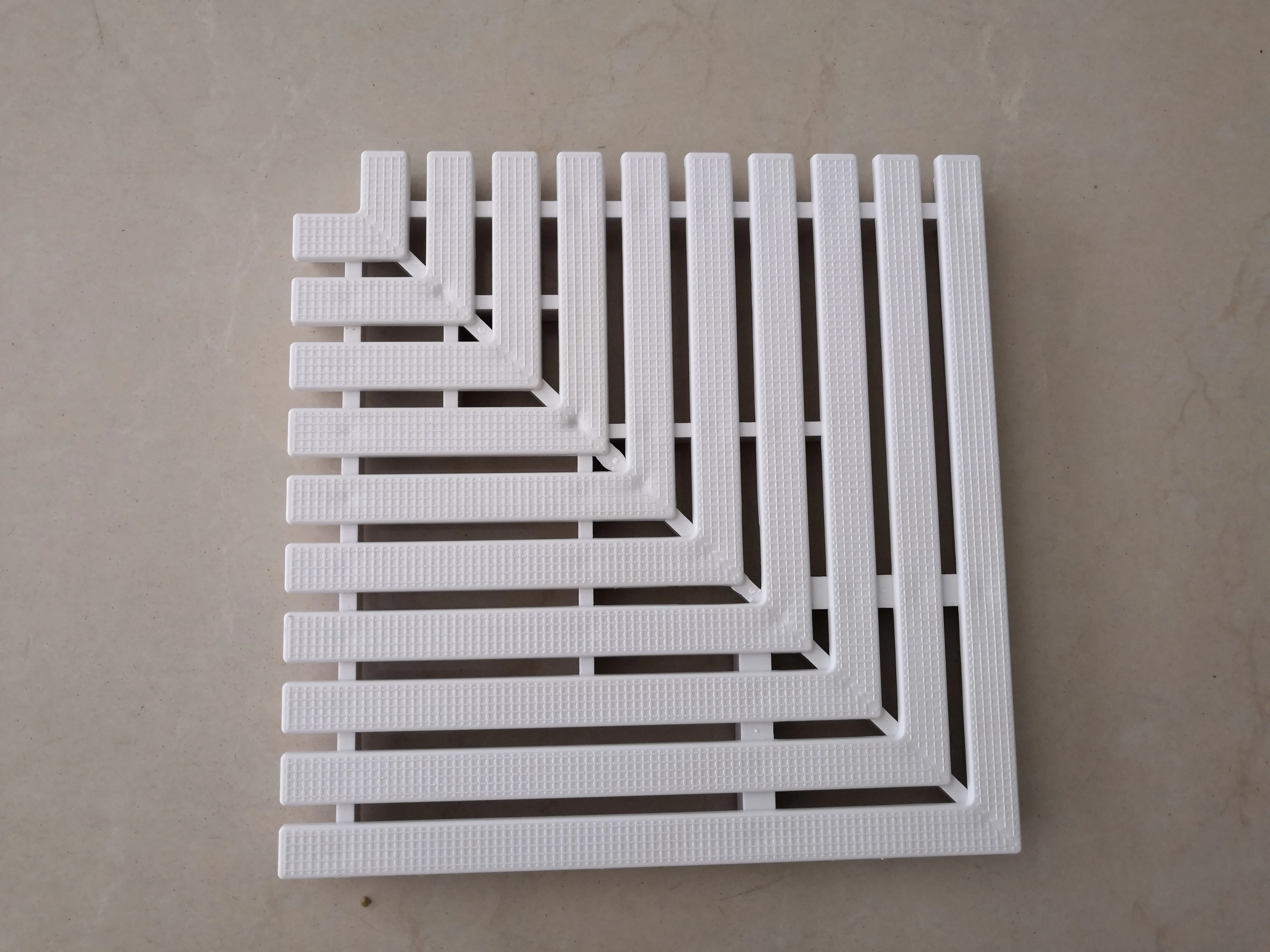 grating corner pic3.jpg