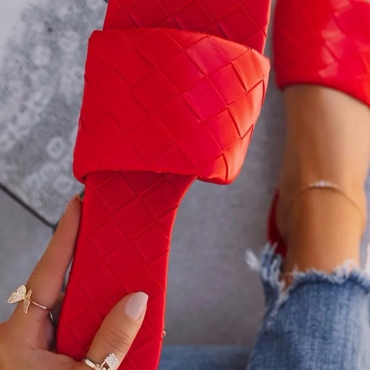 

Hot sale summer European and American ladies new style fashion sexy large size flat woven sandals and slippers, As the picture show