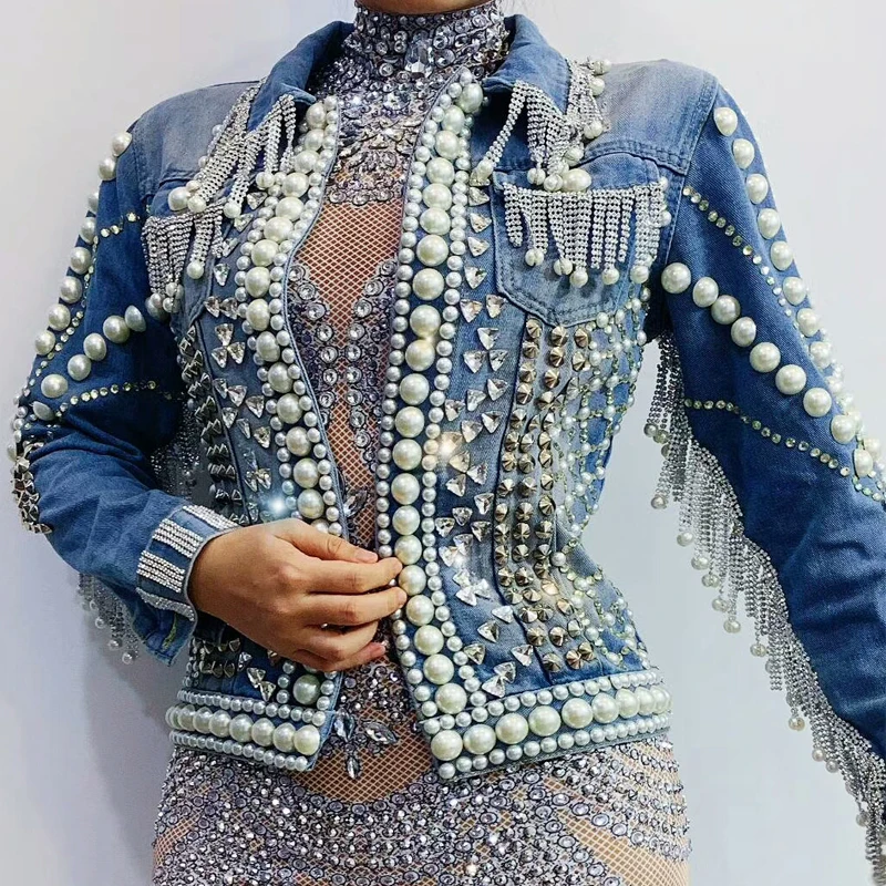 

Shining Pearls Sequins Rhinestone Denim Jacket Outfit Birthday Celebrate Nightclub Coat Women Dancer Singer Show Stage Clothes