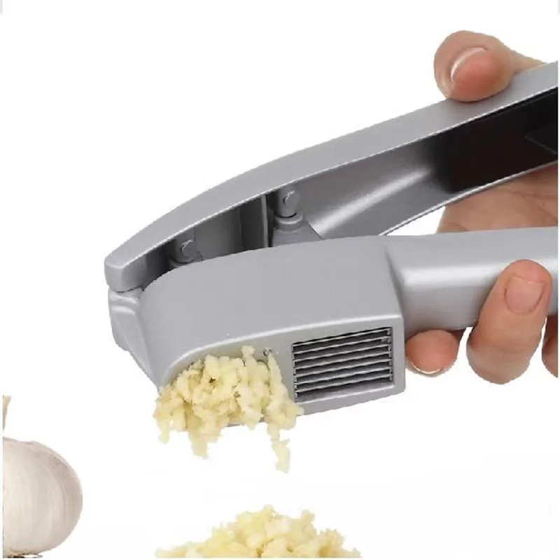 

Amazon Kitchen Tools Garlic Presser 2 in 1 Garlic Presser Aluminum Alloy Garlic Presser, Sliver