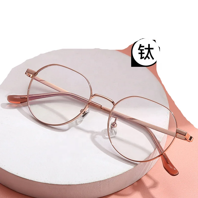 

High quality Titanium frame glasses carved hollow frame fashion men and women myopia glasses wholesale