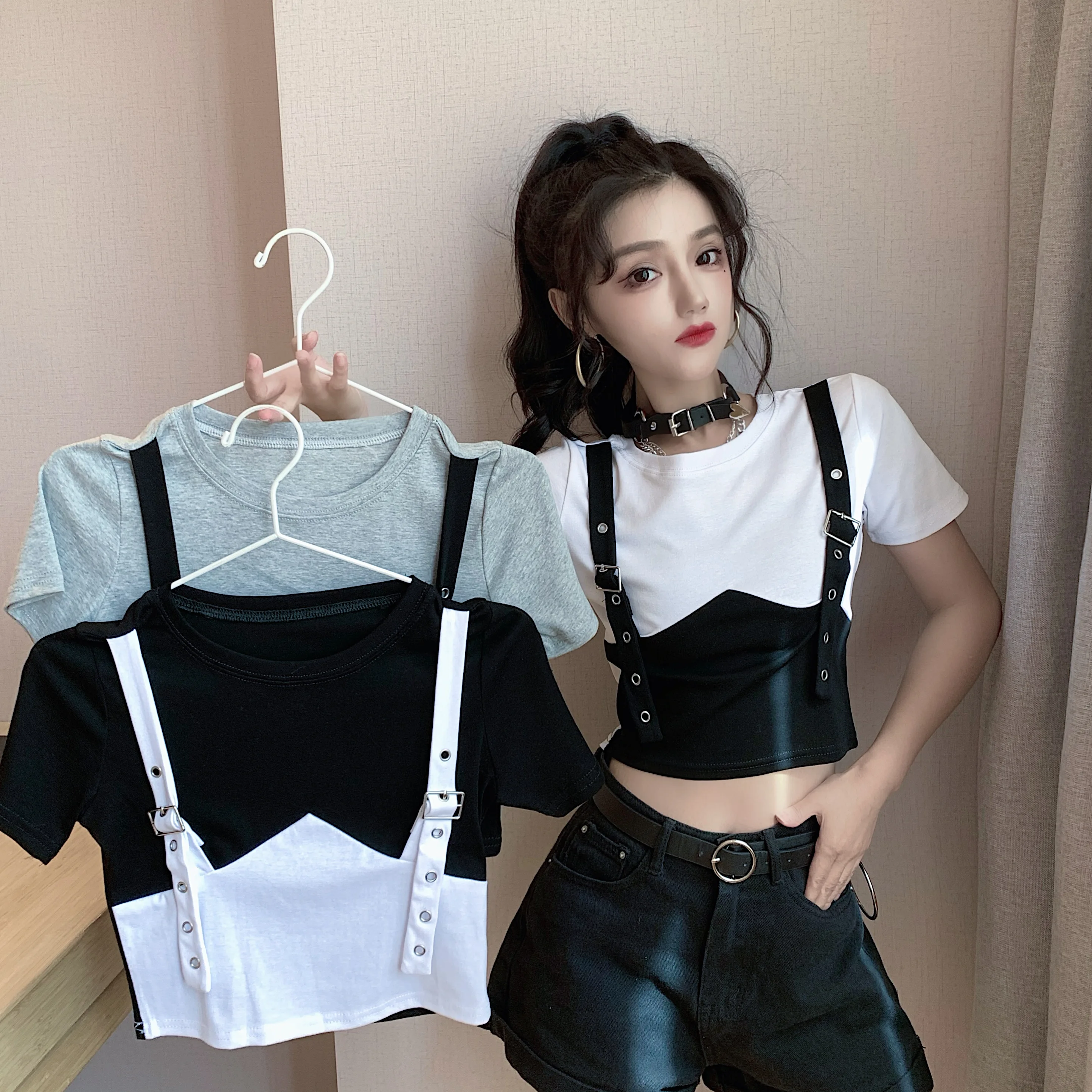 

High waist cropped top women summer 2021 new design sense niche tight-fitting t-shirt ins wind Europe and America