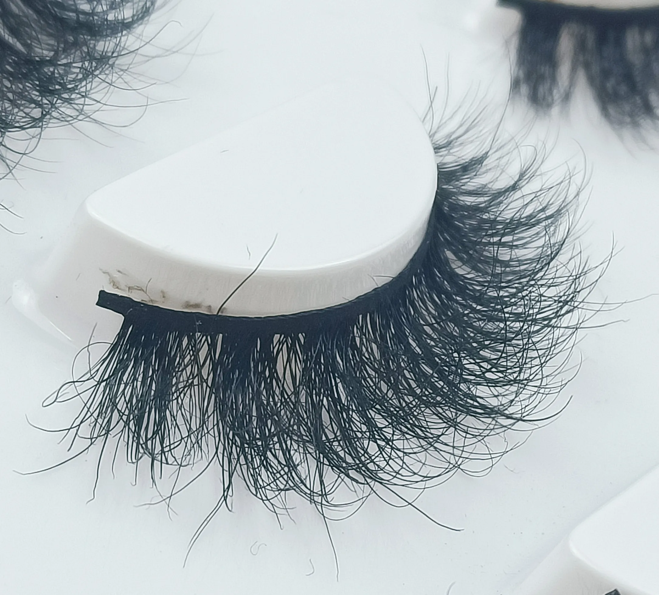 

Private Your Label Mink Eyelashes Wholesale Vendor Hand Made Fluffy Mink Eyelash, Natural black
