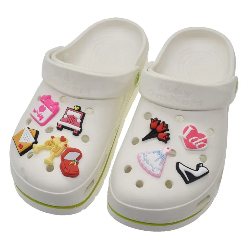 

2021 Hot-selling new pink cute pattern children's soft pvc detachable shoe decoration, As picture/custom