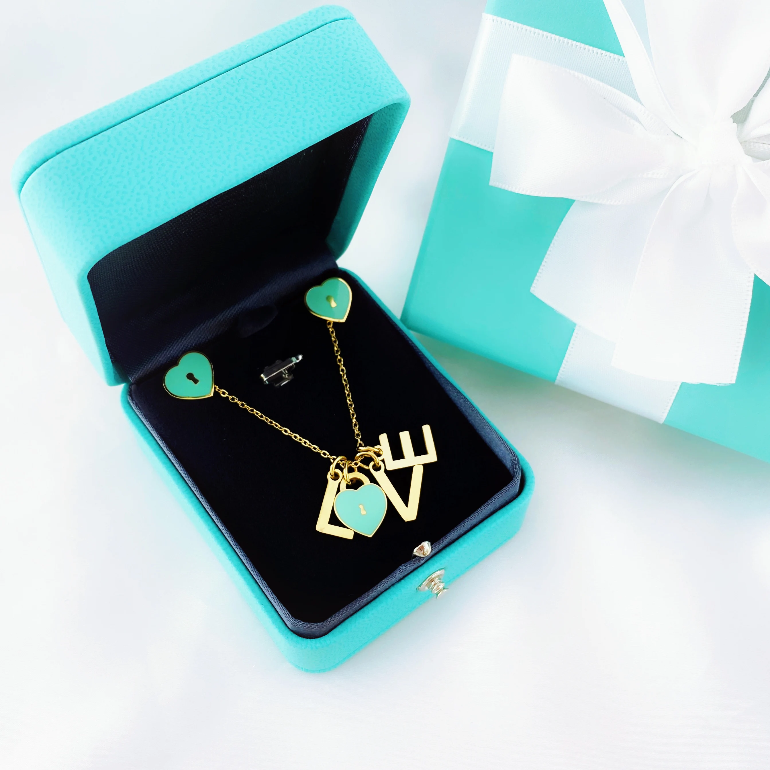 

Stainless Steel Jewelry heart Love Necklace Earring Set 316L Jewelry Wholesale
